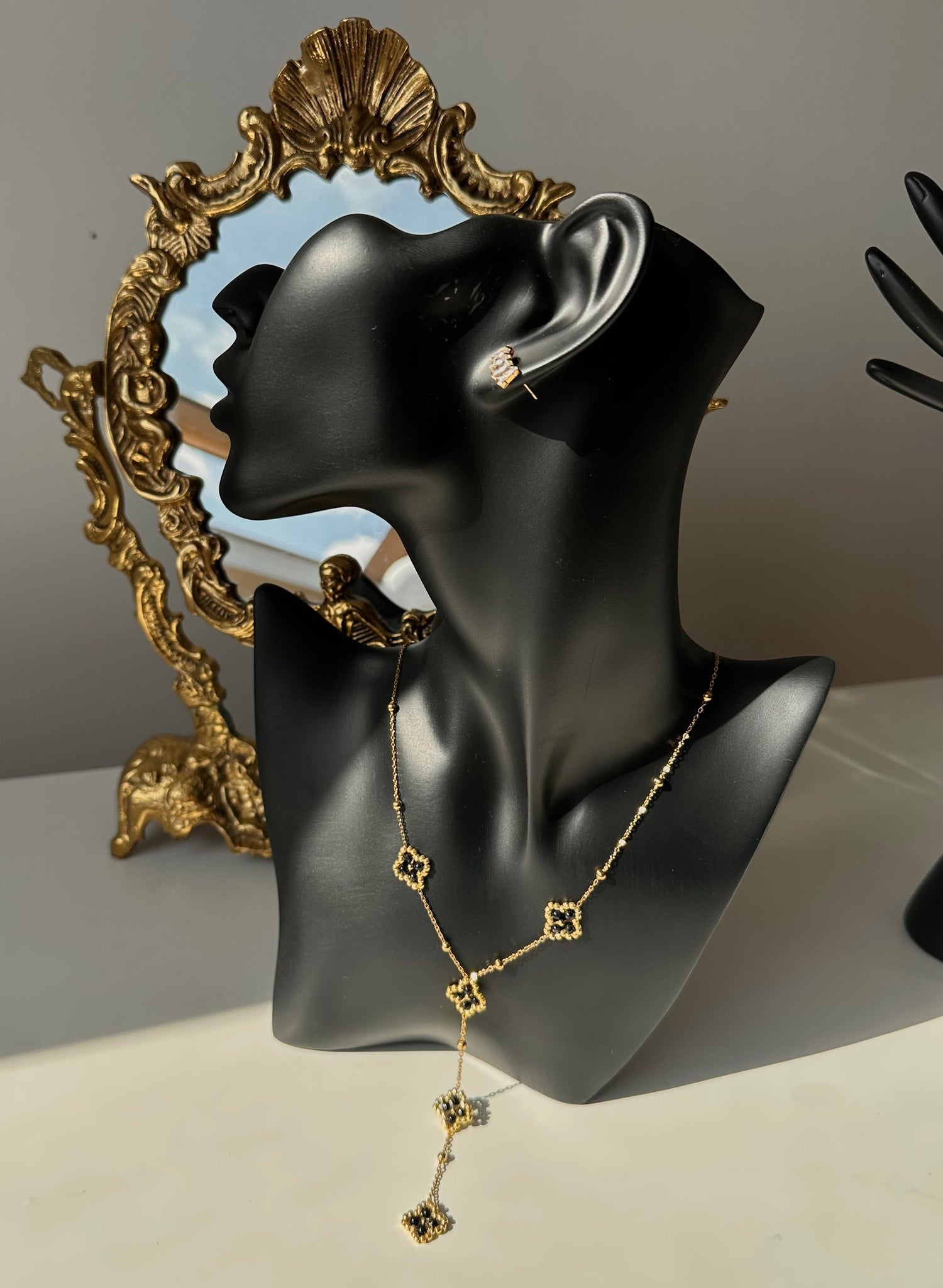 Collier trèfle noir Maison • NAÏM •