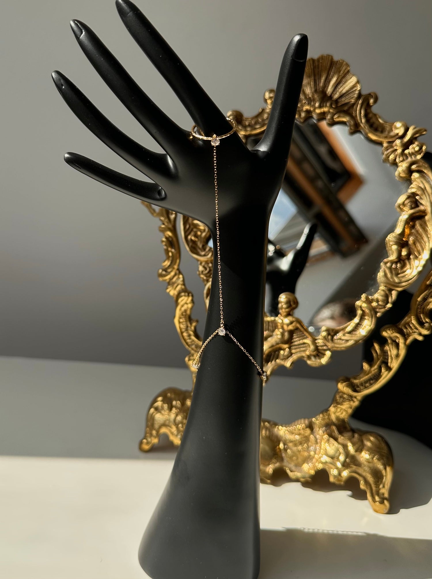 Bijoux de main Maison • NAÏM •