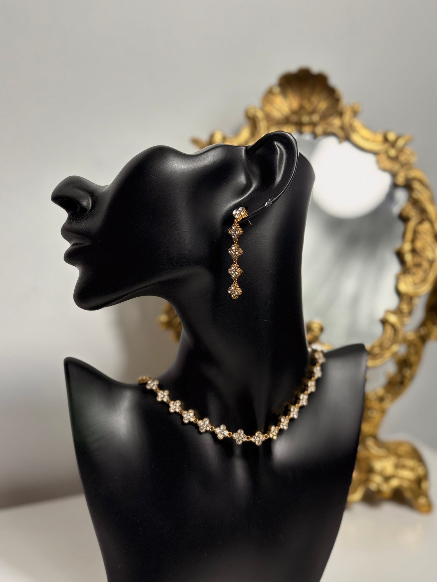 Boucle Trèfle strass Olfa • NAIMORA •