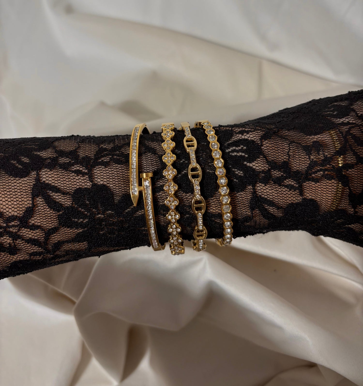 Jonc clou à strass • NAIMORA •