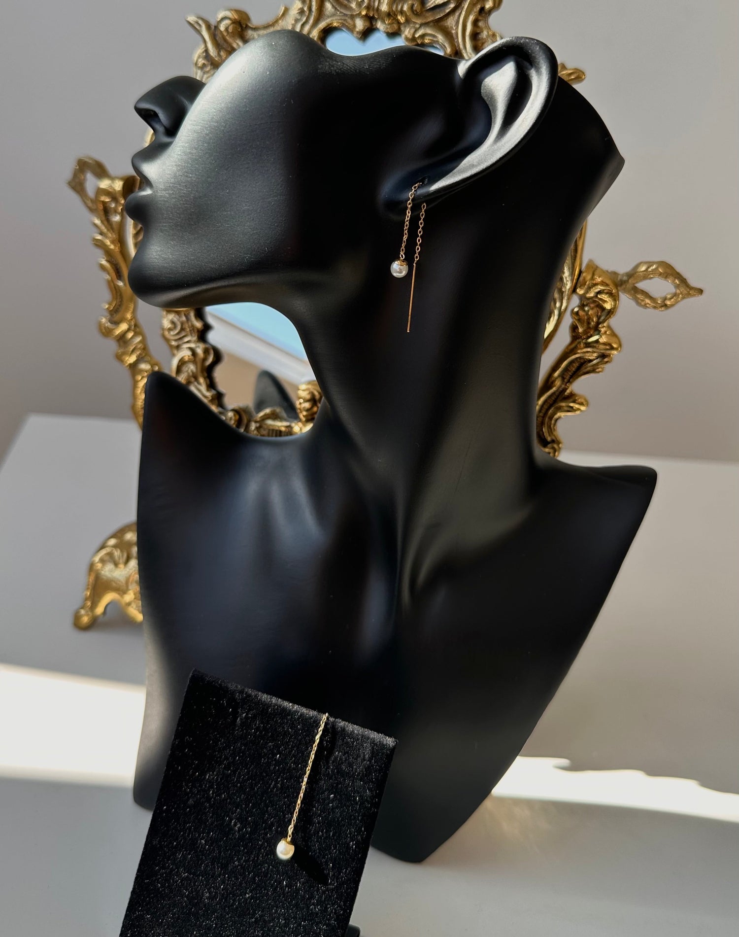 Boucle d’oreille pendantes perle Maison • NAÏM •